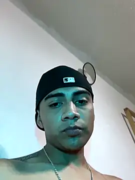 SkinnyHot444 online show from 09.22.25