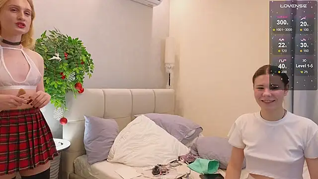 Snapshot of Bella_Murrr chatting on 02.24.25 Bella Murrr online show from 02.24.25