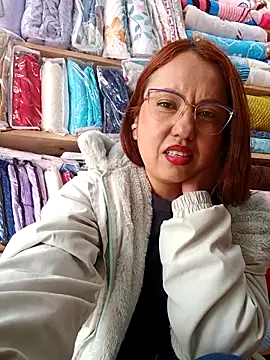 Snapshot of VIOLETA-25_ chatting on 02.20.25 VIOLETA-25 online show from 02.20.25