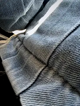 Snapshot of VIOLETA-25_ chatting on 11.22.25 VIOLETA-25 online show from 11.22.25