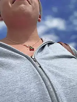 Snapshot of VIOLETA-25_ chatting on 01.08.26 VIOLETA-25 online show from 01.08.26