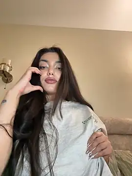 Snapshot of Sweet_Khalifa_ chatting on 11.29.25 Sweet Khalifa online show from 11.29.25