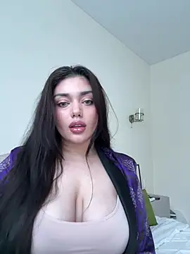 Snapshot of Sweet_Khalifa_ chatting on 06.23.26 Sweet Khalifa online show from 06.23.26