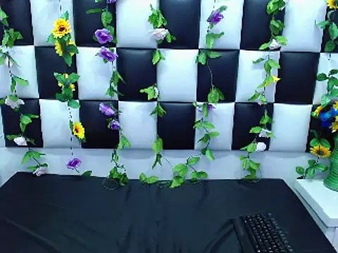 Snapshot of Morgana_Smit chatting on 02.05.25 Morgana Smit online show from 02.05.25