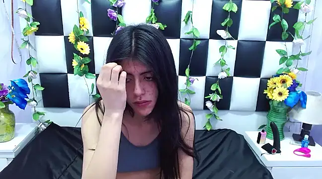 Snapshot of Morgana_Smit chatting on 02.14.25 Morgana Smit online show from 02.14.25