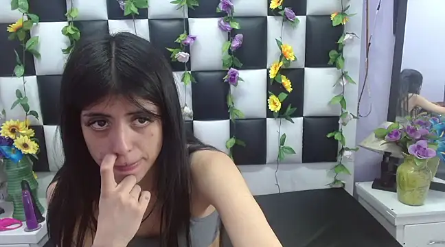 Snapshot of Morgana_Smit chatting on 03.17.25 Morgana Smit online show from 03.17.25