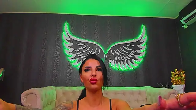 Snapshot of anemarieejolie chatting on 01.31.25 anemarieejolie online show from 01.31.25