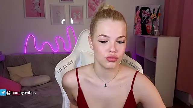 Maya Rave online show from 02.12.26