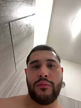 LATINMOBB online show from 01.18.26