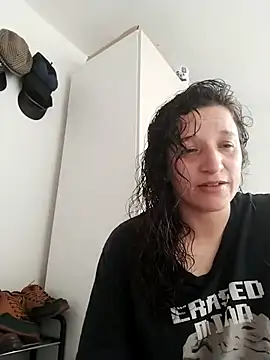 Snapshot of hanamy_joha chatting on 11.05.25 hanamy joha online show from 11.05.25