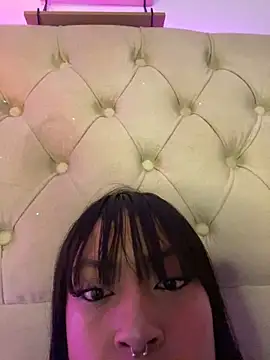 bonnie 18x online show from 01.11.25