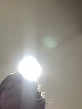 bonnie 18x online show from 02.06.25