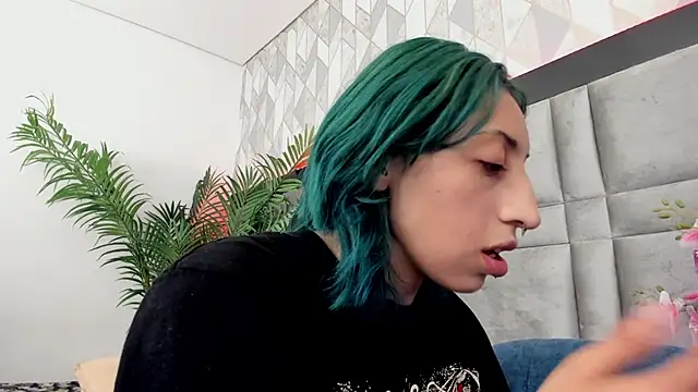 Im gaia online show from 01.22.25