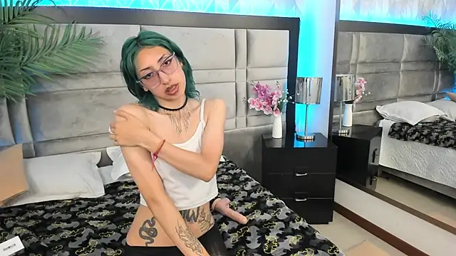 Im gaia online show from 01.24.25