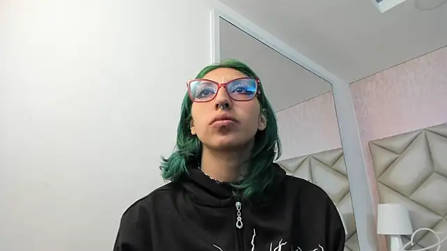 Im gaia online show from 09.18.25