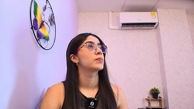 Snapshot of Amy_wats0n chatting on 02.13.26 Amy wats0n online show from 02.13.26