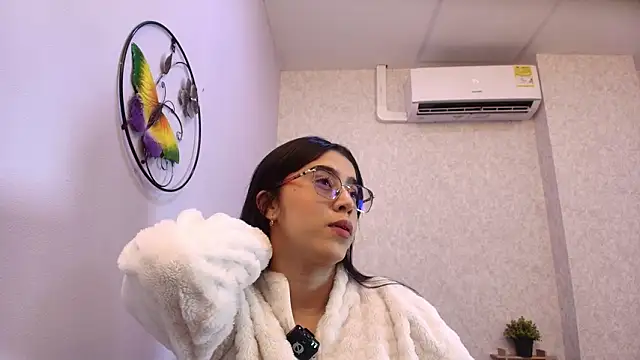 Snapshot of Amy_wats0n chatting on 02.16.26 Amy wats0n online show from 02.16.26