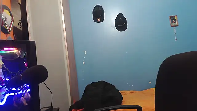 Snapshot of Badboyi1997 chatting on 12.05.25 Badboyi1997 online show from 12.05.25