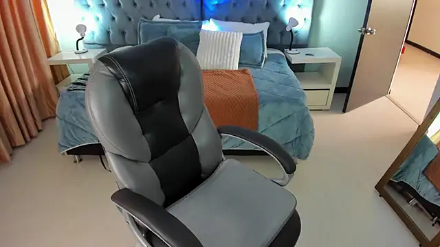 Pamela cheverry online show from 02.20.26