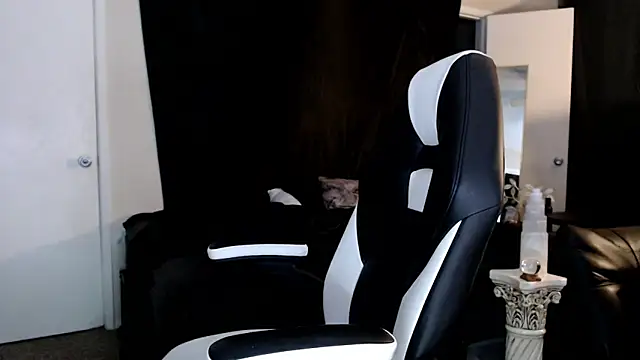 liadivina online show from 03.19.25