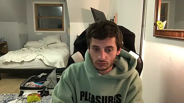 Snapshot of Dylansd chatting on 12.12.24 Dylansd online show from 12.12.24