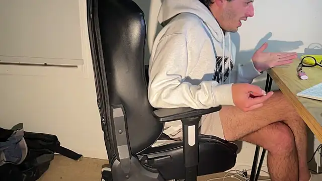 Snapshot of Dylansd chatting on 12.23.24 Dylansd online show from 12.23.24