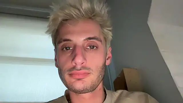 Snapshot of Dylansd chatting on 01.14.25 Dylansd online show from 01.14.25