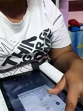 Snapshot of Rani_devi88 chatting on 02.15.25 Rani devi88 online show from 02.15.25