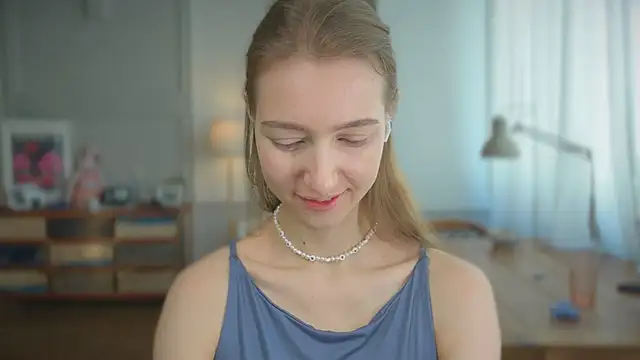 solar bella online show from 02.25.25