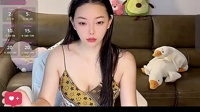 Yilin1999 online show from 04.12.26