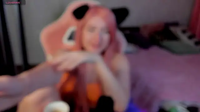 Snapshot of LisaElfy chatting on 12.11.24 LisaElfy online show from 12.11.24