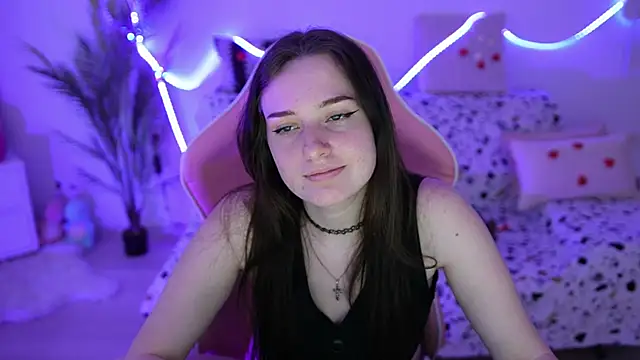 Snapshot of LisaElfy chatting on 02.25.25 LisaElfy online show from 02.25.25