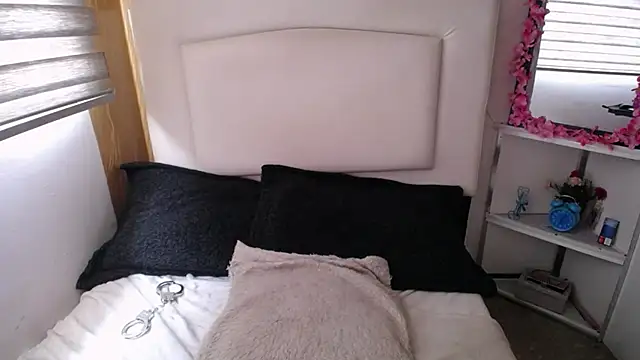 Snapshot of palmer_mIix chatting on 03.17.25 palmer mIix online show from 03.17.25