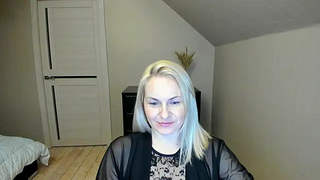 Alicee Gracee online show from 02.26.25