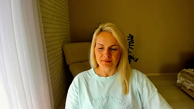 Alicee Gracee online show from 09.22.25