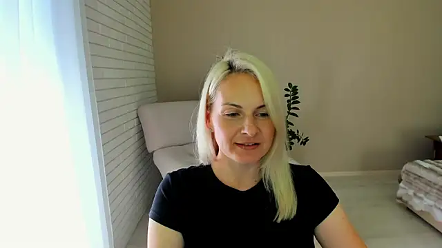 Alicee Gracee online show from 09.23.25