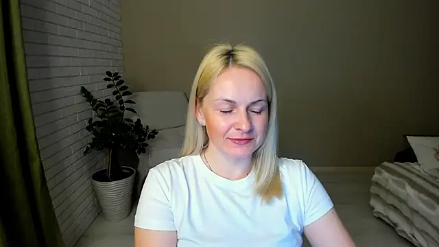 Alicee Gracee online show from 02.22.26