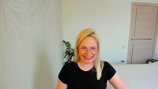 Alicee Gracee online show from 03.30.26