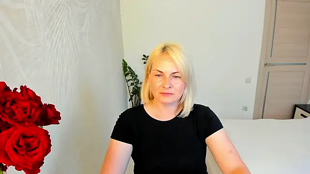Snapshot of Alicee_Gracee chatting on 06.15.26 Alicee Gracee online show from 06.15.26