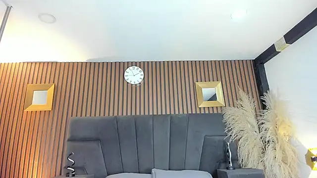 NaxaAndLexi  online show from 04.20.26