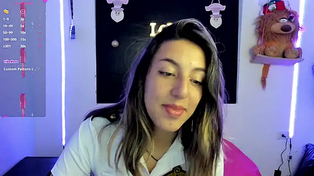 Snapshot of queen-natty chatting on 12.03.24 queen-natty online show from 12.03.24