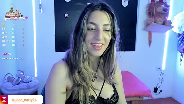 Snapshot of queen-natty chatting on 01.04.25 queen-natty online show from 01.04.25