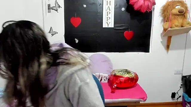 Snapshot of queen-natty chatting on 02.24.25 queen-natty online show from 02.24.25