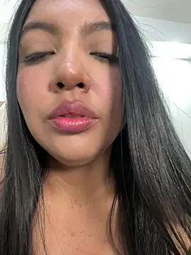 nicole fisherr online show from 07.05.26