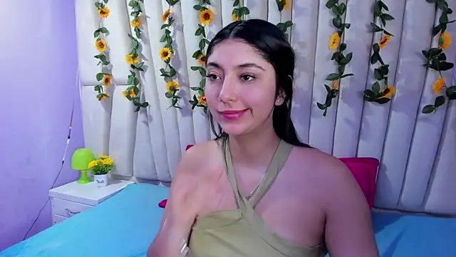 Snapshot of Lucy_Anall_ chatting on 02.22.25 Lucy Anall online show from 02.22.25
