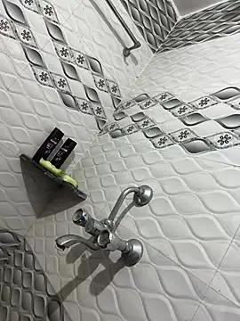 Snapshot of Rahulroy96 chatting on 12.16.24 Rahulroy96 online show from 12.16.24