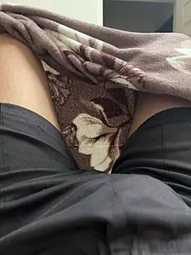 Snapshot of Rahulroy96 chatting on 01.04.25 Rahulroy96 online show from 01.04.25