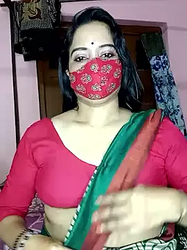 Snapshot of Lexi_Baby_ chatting on 10.21.25 Lexi Baby online show from 10.21.25