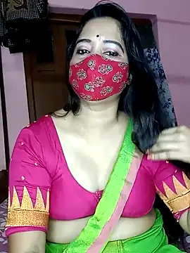 Snapshot of Lexi_Baby_ chatting on 10.24.25 Lexi Baby online show from 10.24.25