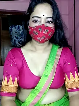 Snapshot of Lexi_Baby_ chatting on 11.06.25 Lexi Baby online show from 11.06.25